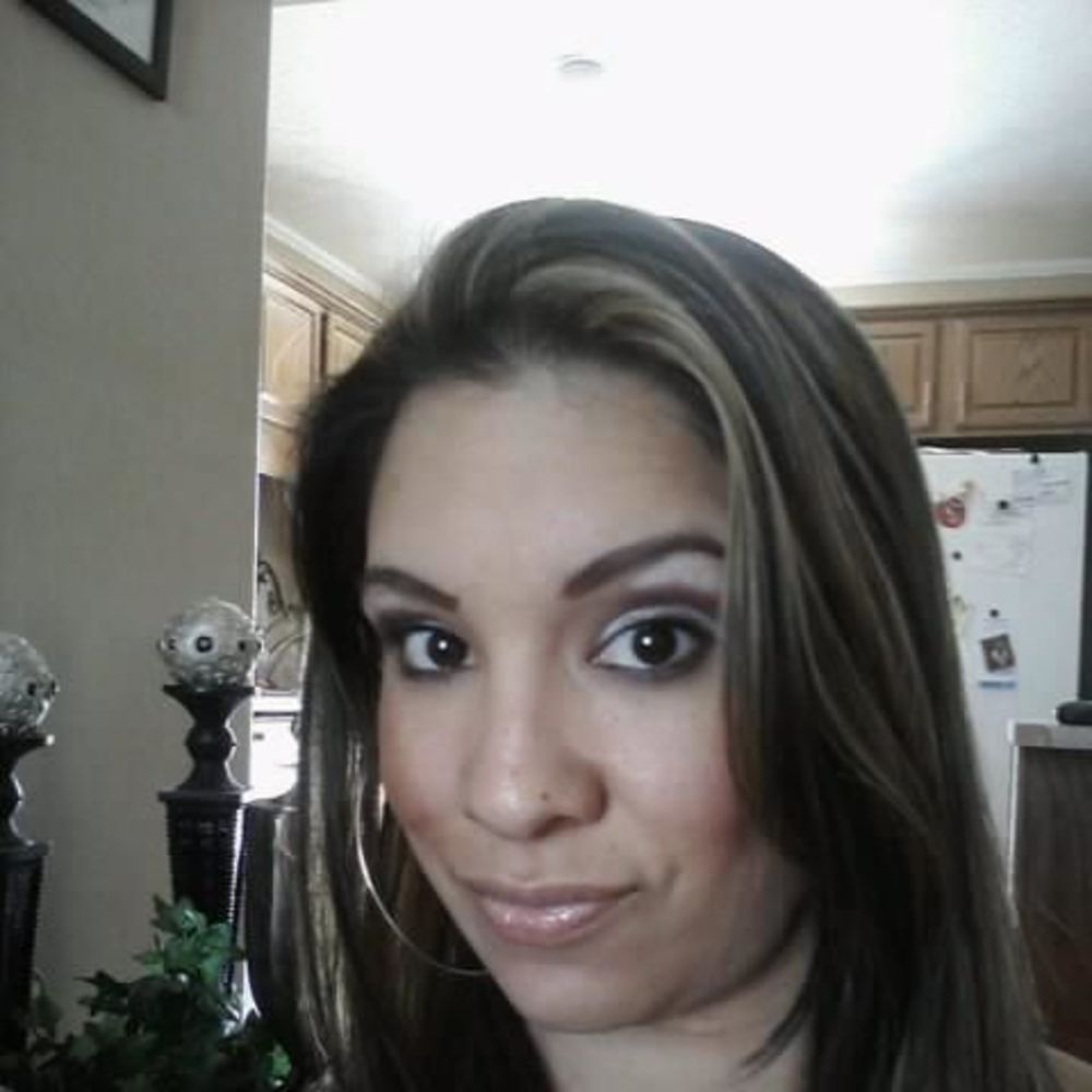 Meet your Posher, Cynthia